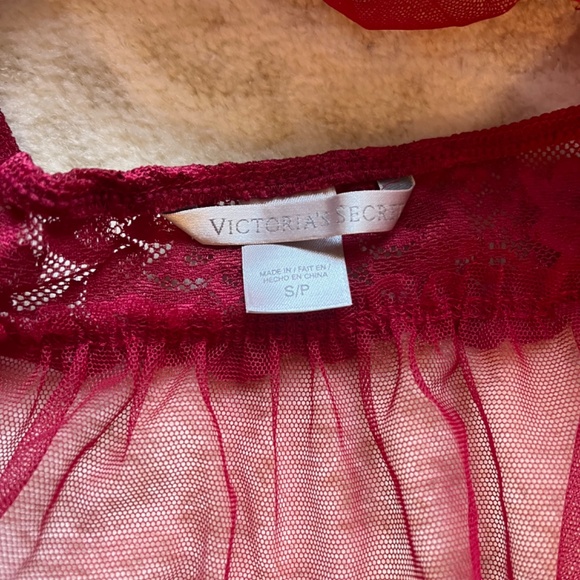 Victoria’s Secret red lace and mesh babydoll lingerie (size s) - Picture 3 of 7